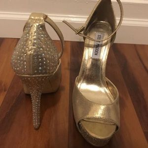 Steve Madden platform